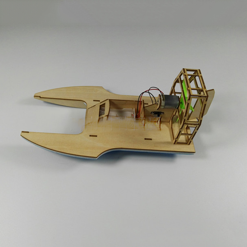 Latające ryby montowana techno – Model Kit Yacht recenzja i cena